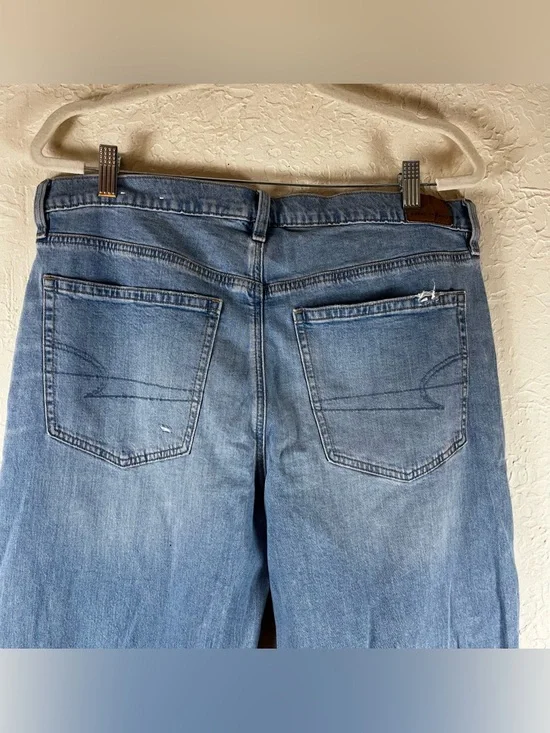 American Eagle Dreamy Drape Low Rise Flare Leg Jeans in Blue - Picture 10 of 14